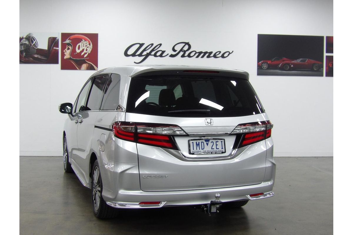 2018 Honda Odyssey VTi-L 5th Gen