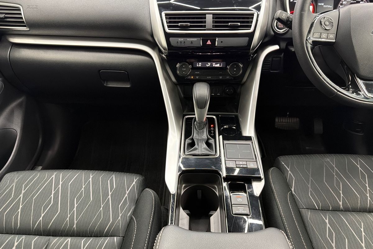 2018 Mitsubishi Eclipse Cross LS YA