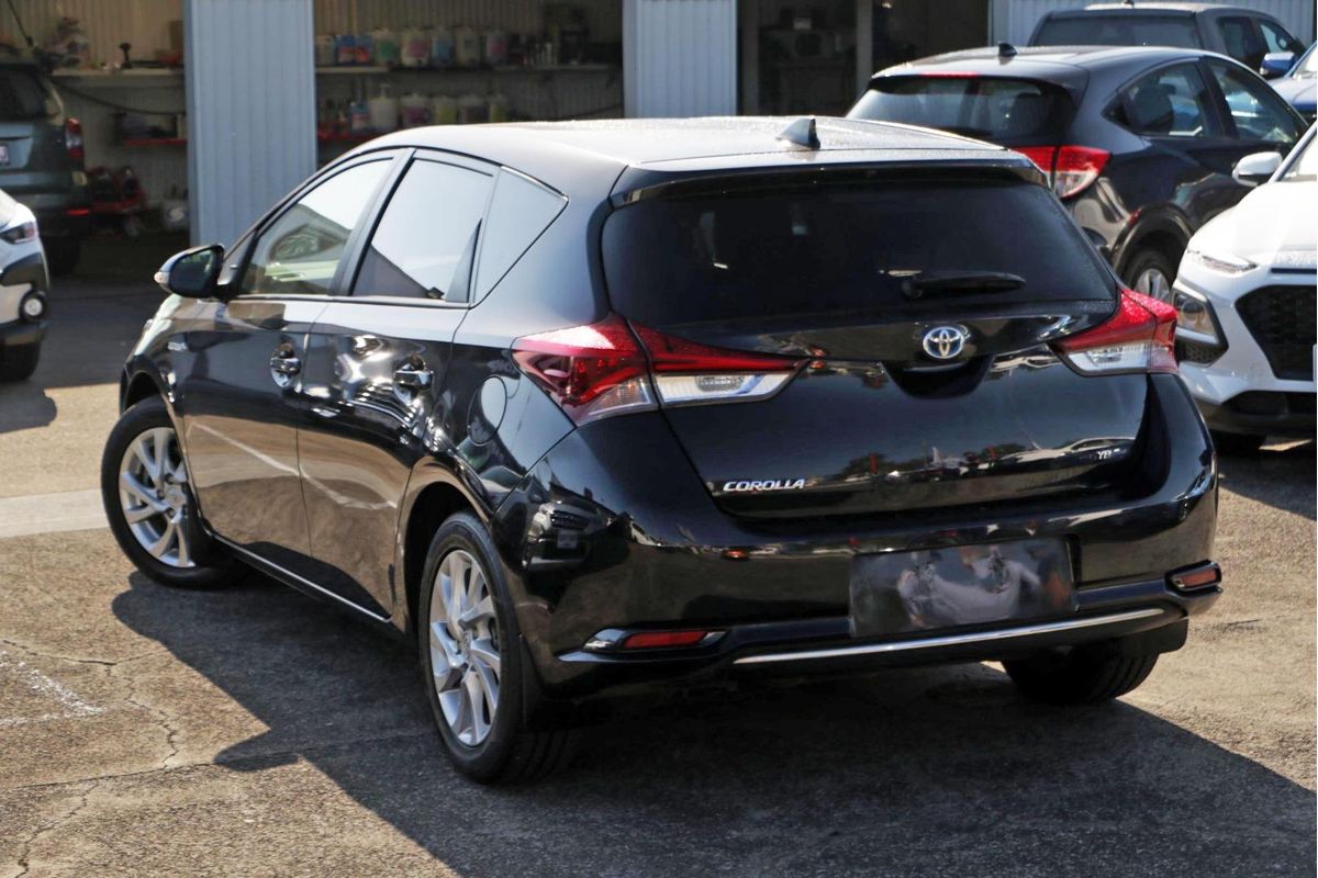 2017 Toyota Corolla Hybrid ZWE186R