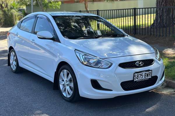 2018 Hyundai Accent Sport RB6