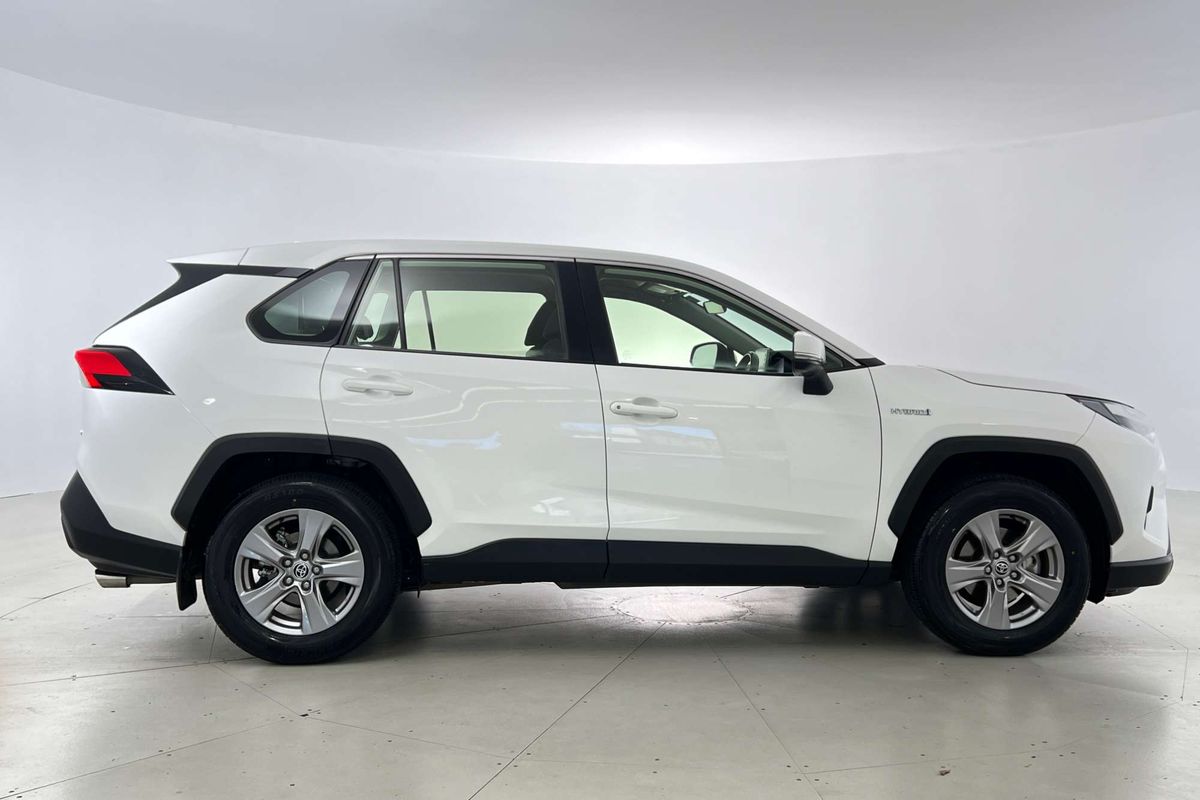 2022 Toyota RAV4 GX AXAH54R