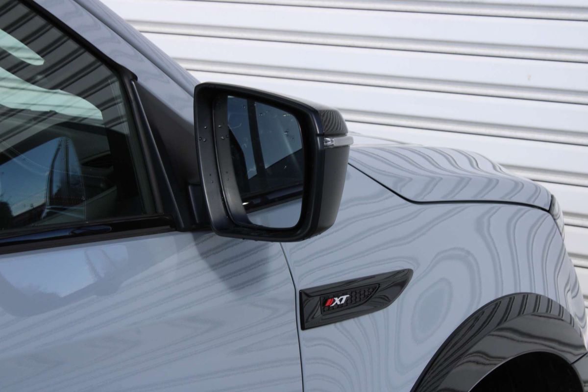 2026 Isuzu MU-X X-TERRAIN
