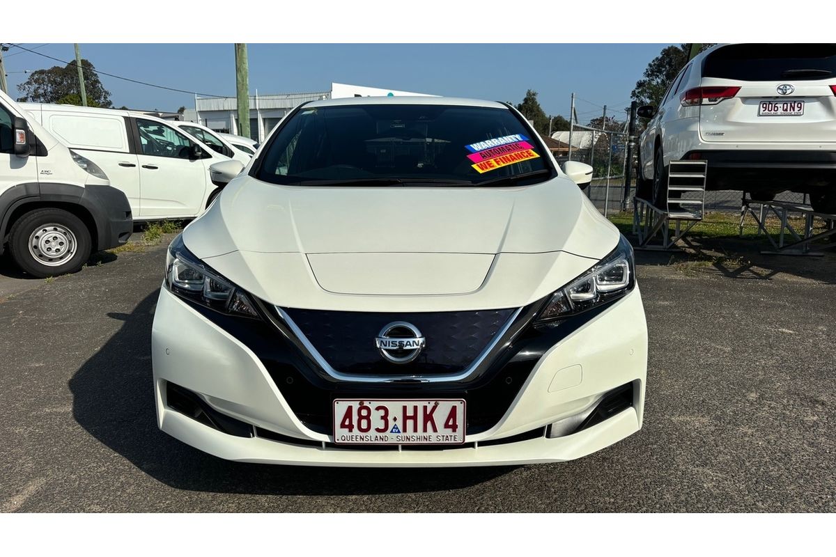 2018 Nissan LEAF G (electric) ZE1