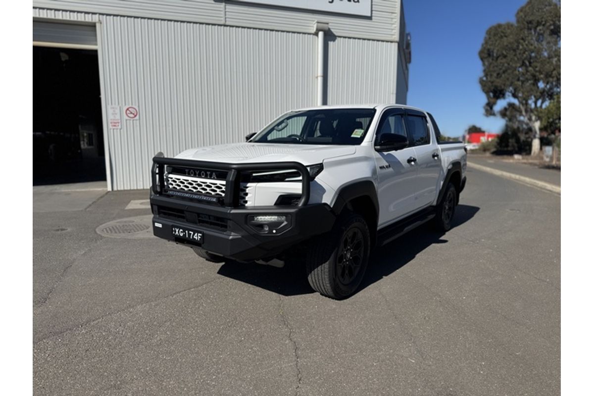 2025 Toyota Hilux