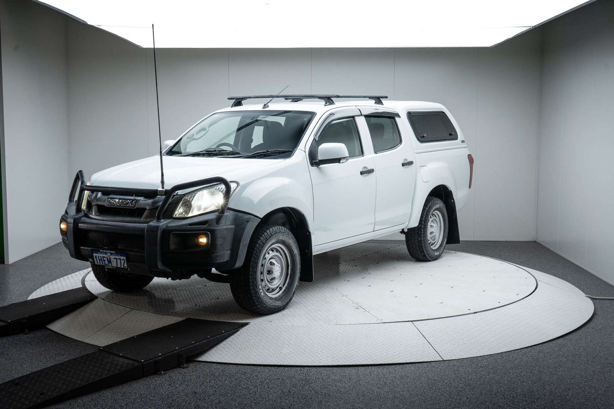 2015 Isuzu D-MAX SX Rear Wheel Drive