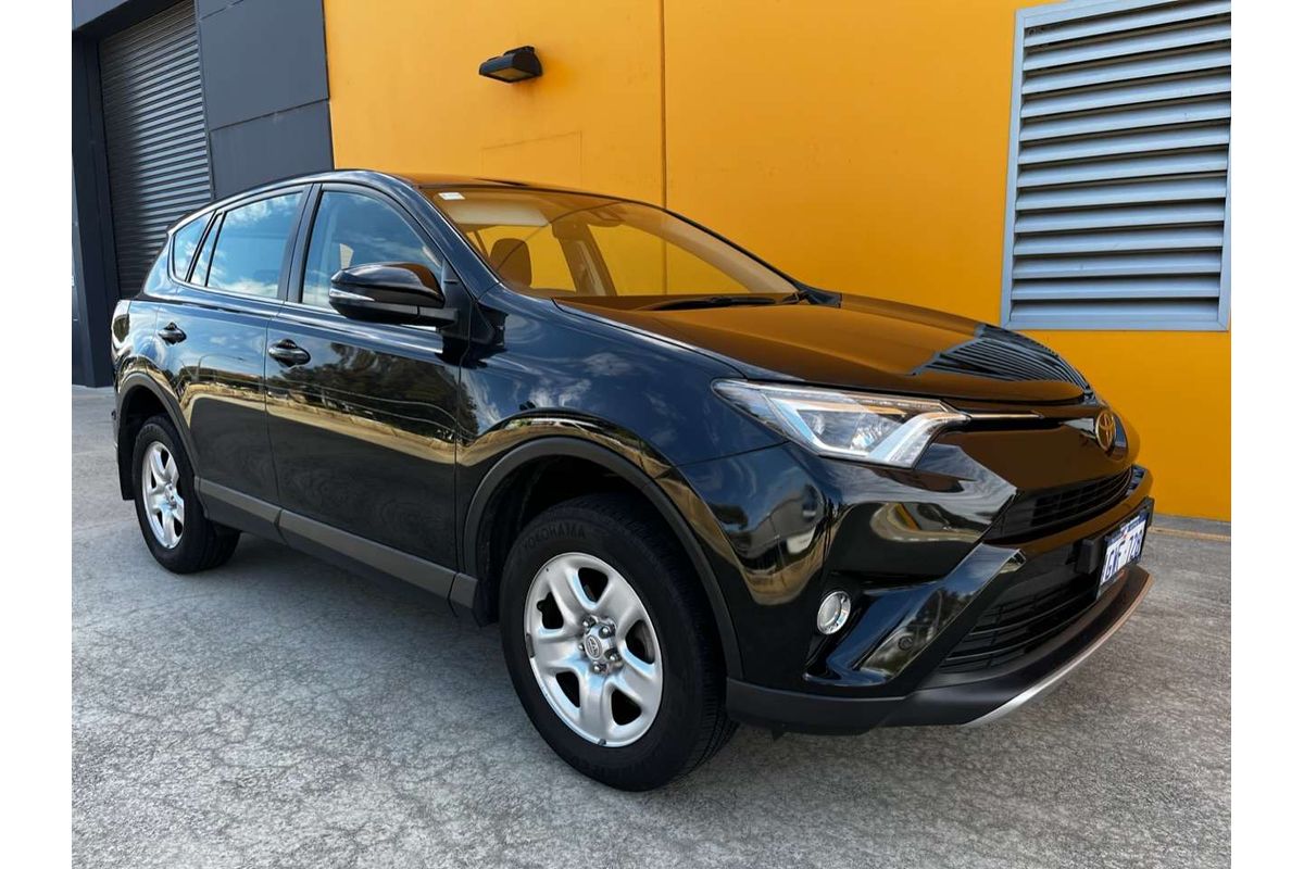 2018 Toyota RAV4 GX ZSA42R