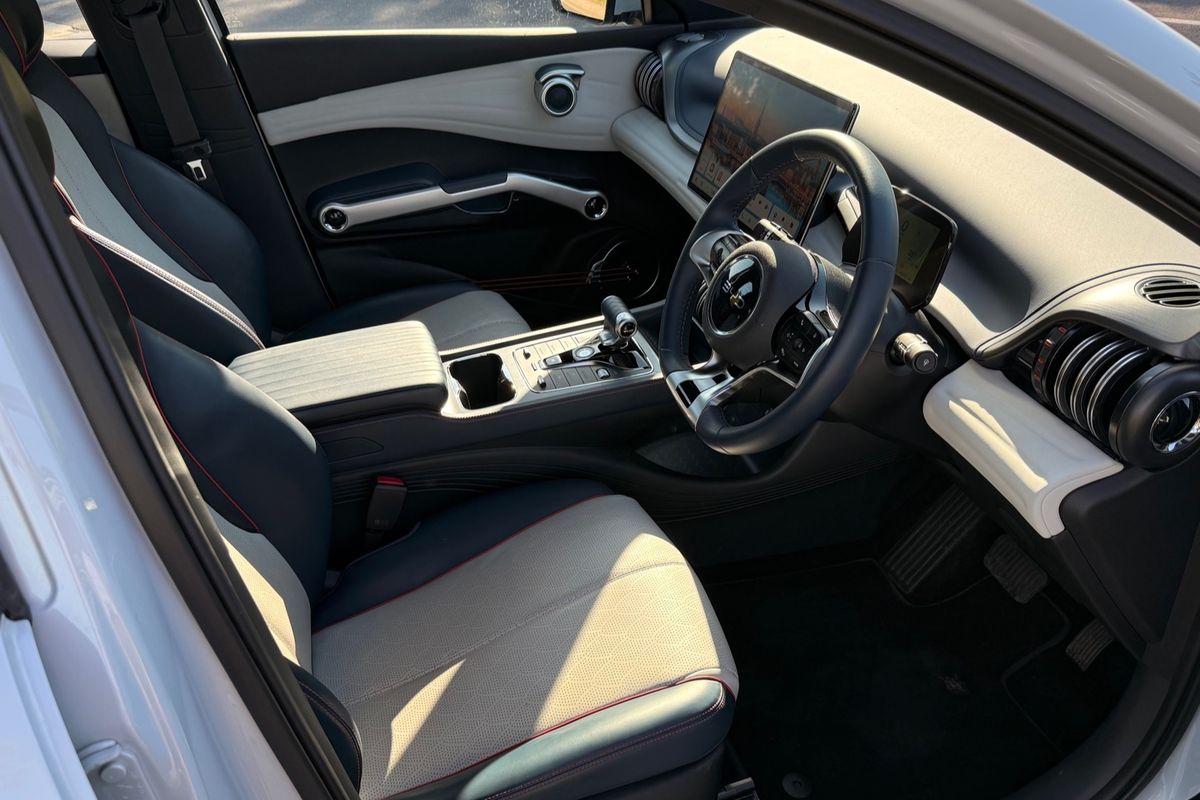 2024 BYD ATTO 3 Extended image 10