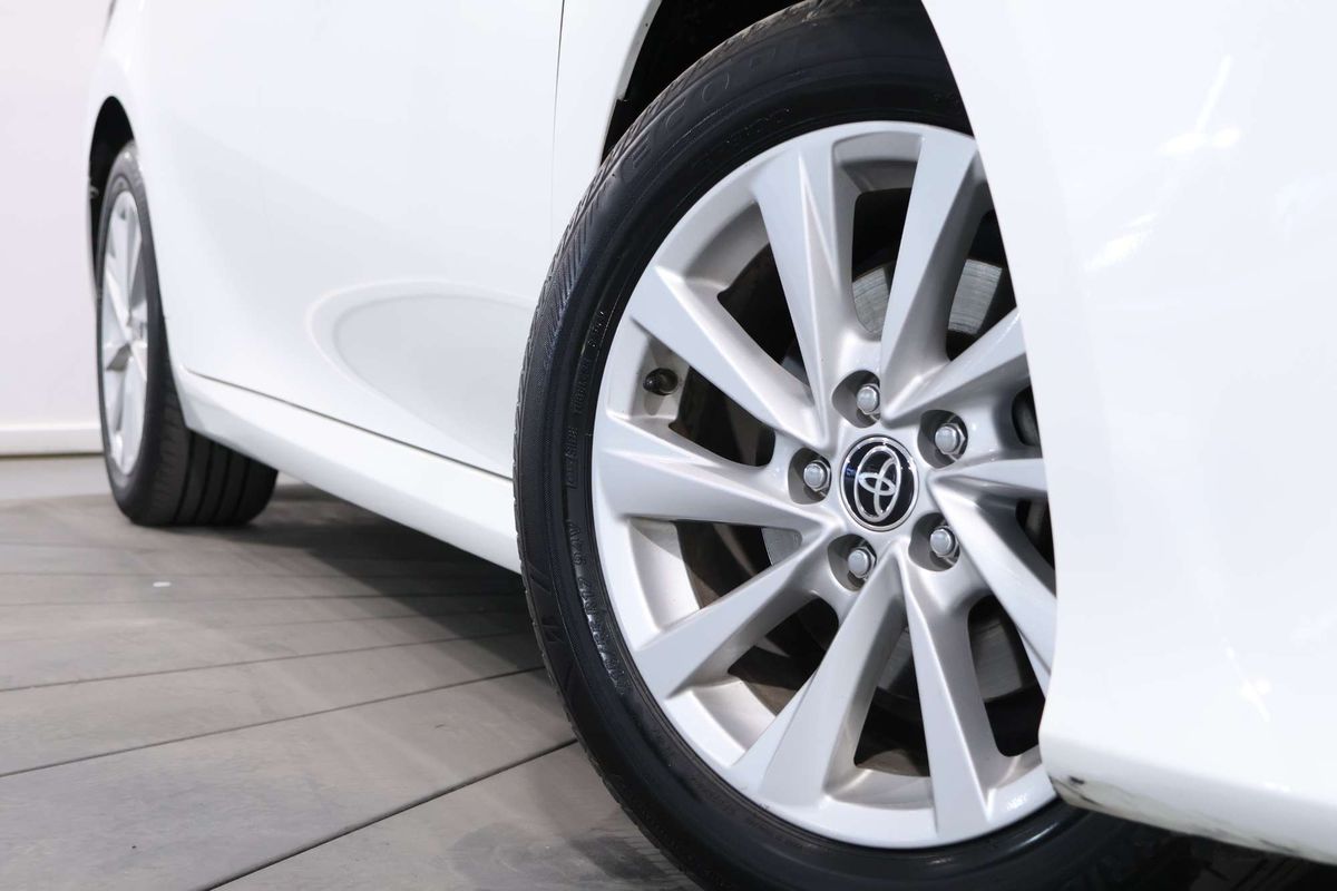 2022 Toyota Camry Ascent AXVH70R