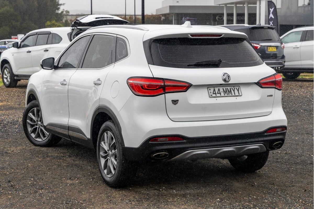 2022 MG HS Vibe SAS23
