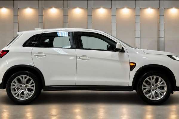 2024 Mitsubishi ASX ES XD