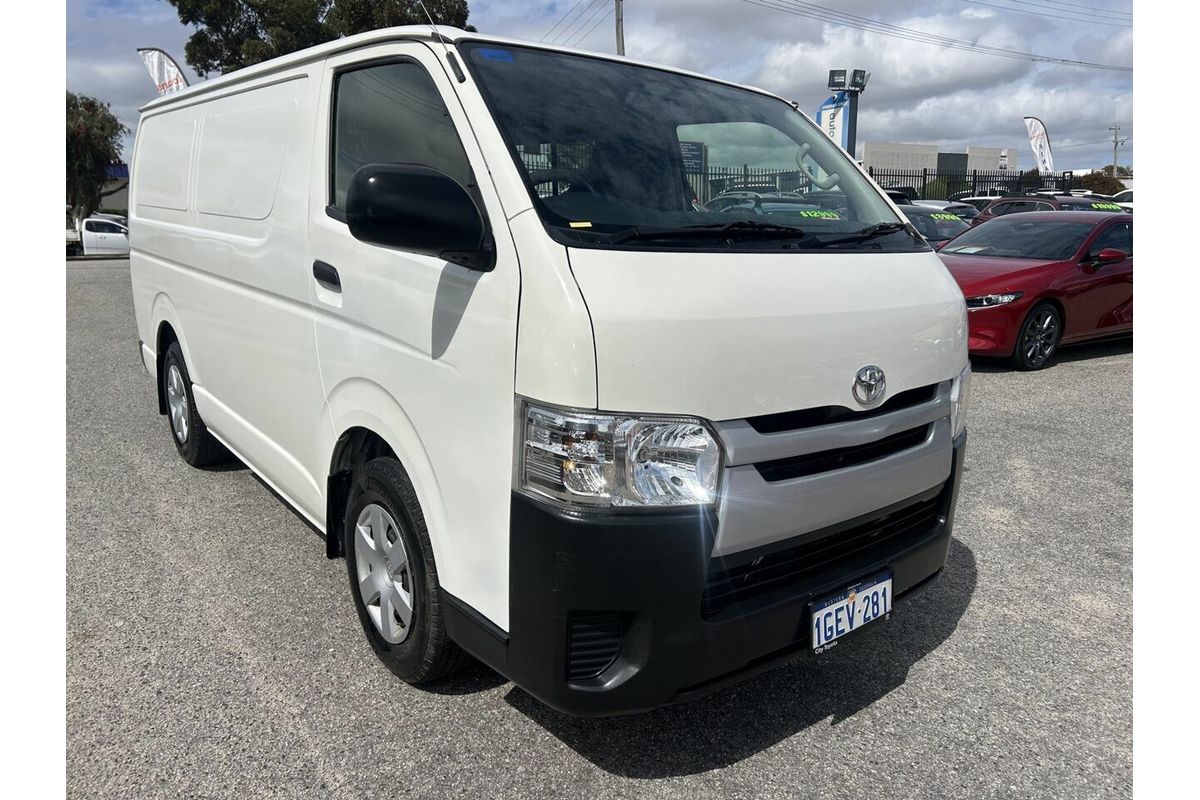 2016 Toyota Hiace LWB TRH201R MY16