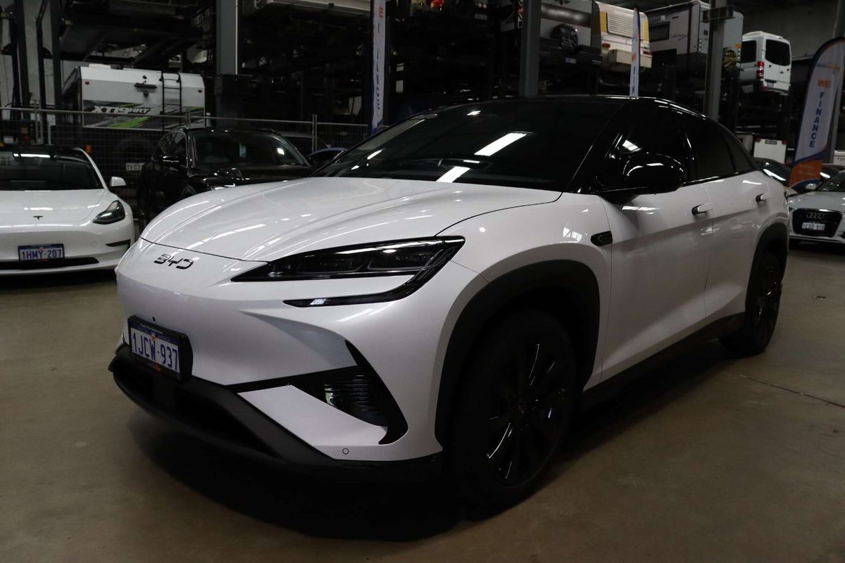 2025 BYD SEALION 7 Premium