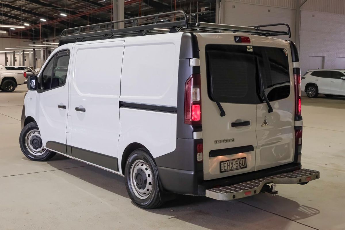 2020 Mitsubishi Express GLX SN SWB