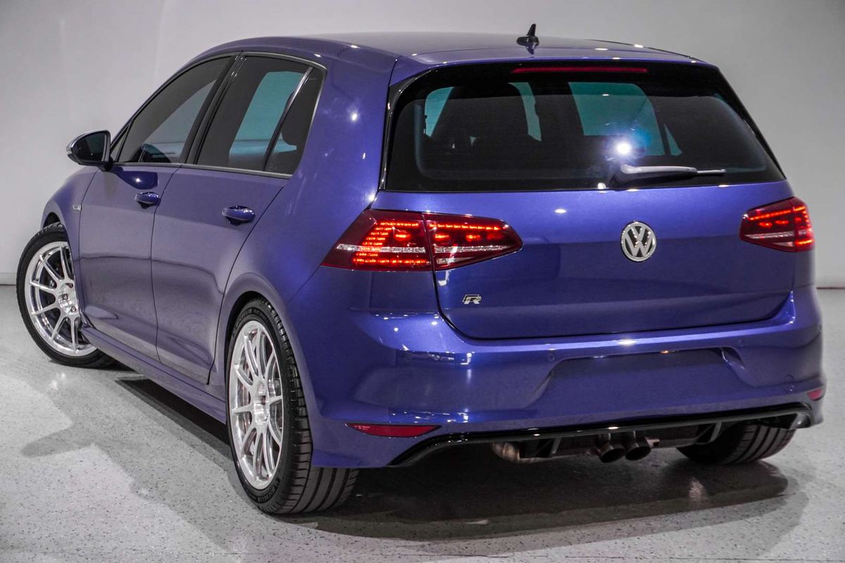 2015 Volkswagen Golf R 7