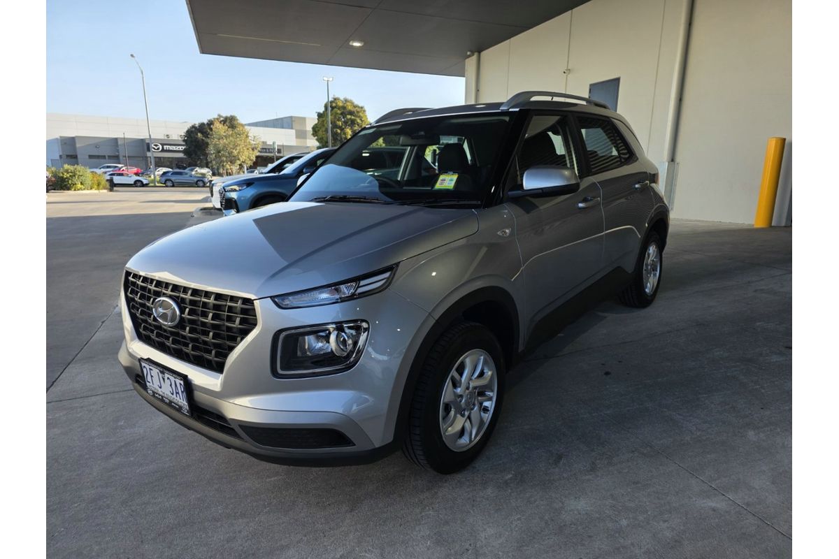 2026 Hyundai Venue QX.V5 image 3
