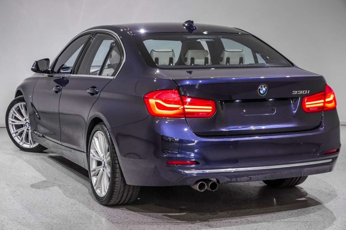 2016 BMW 3 Series 330i Luxury Line F30 LCI