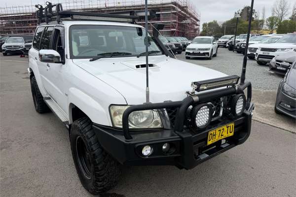 2010 Nissan Patrol ST GU 7