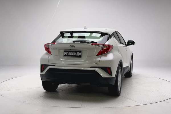 2017 Toyota C-HR NGX50R thumb-1