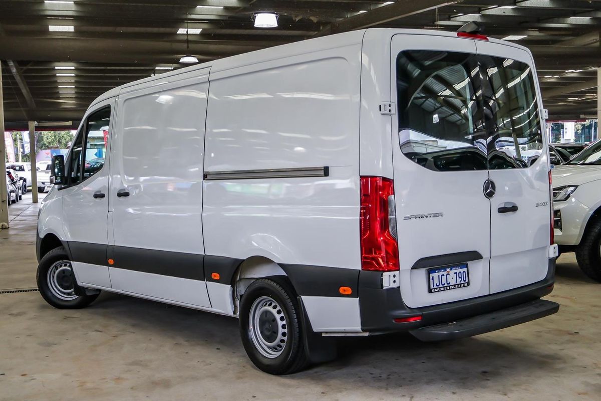 2021 Mercedes-Benz Sprinter 314CDI VS30 MWB Low Roof
