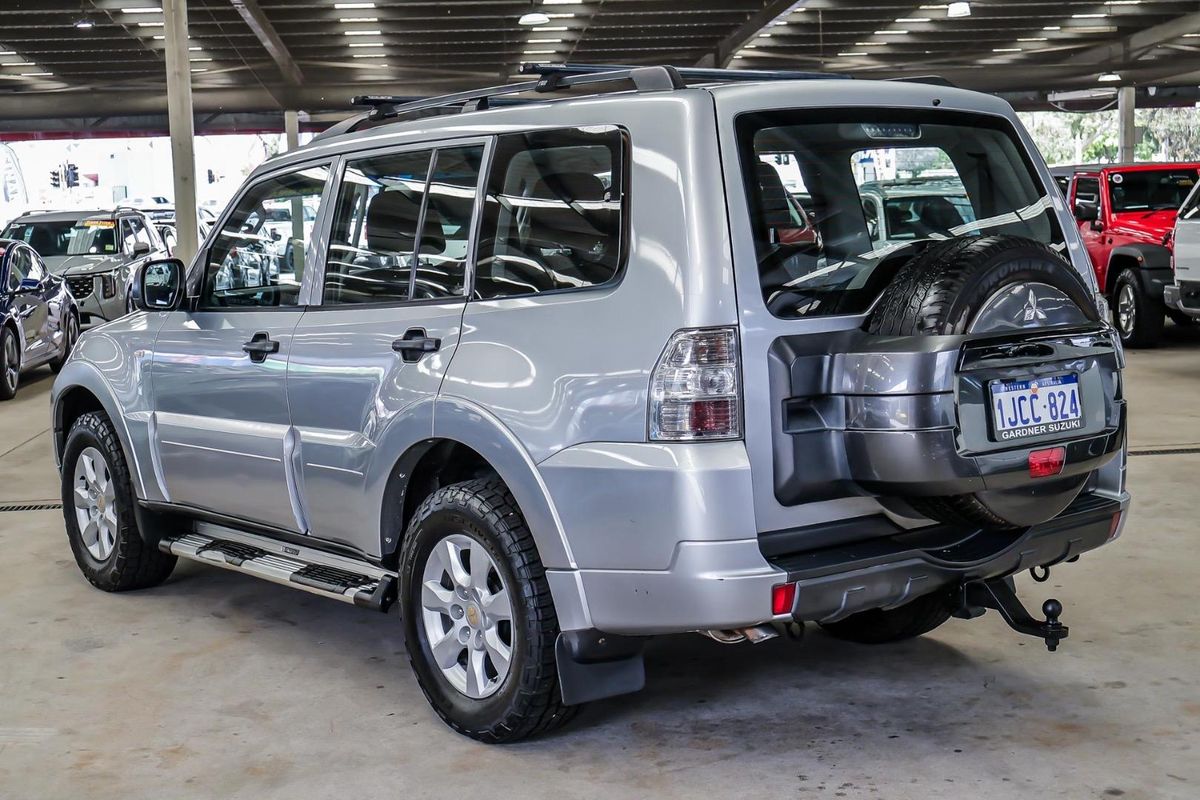 2012 Mitsubishi Pajero GLX NW