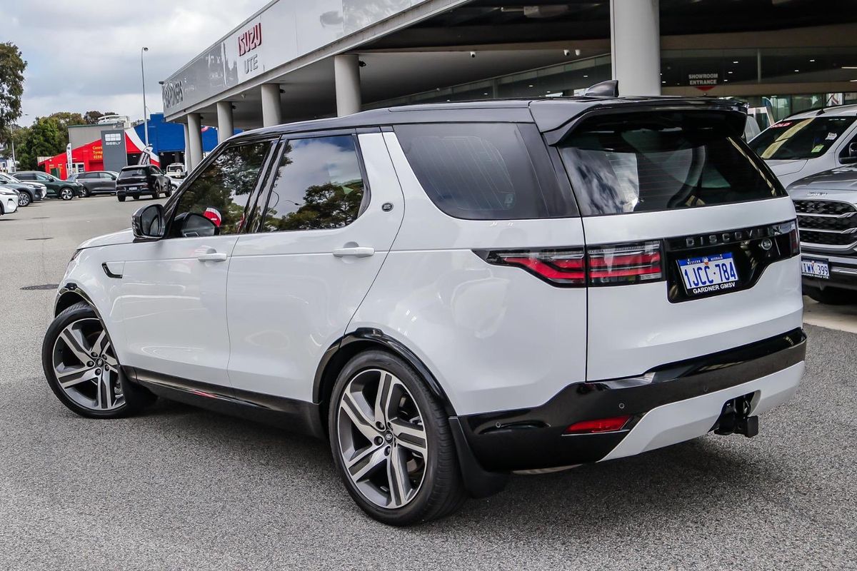 2023 Land Rover Discovery D300 R-Dynamic HSE Series 5