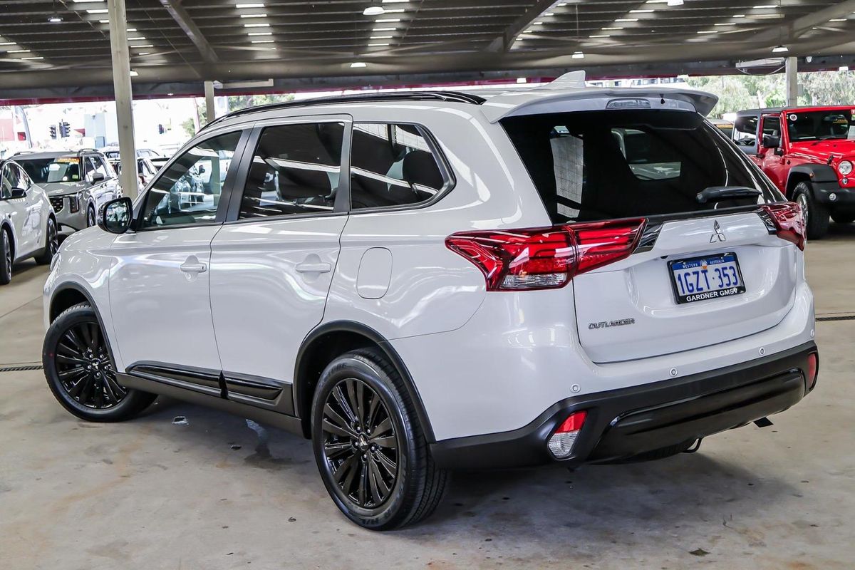 2020 Mitsubishi Outlander Black Edition ZL