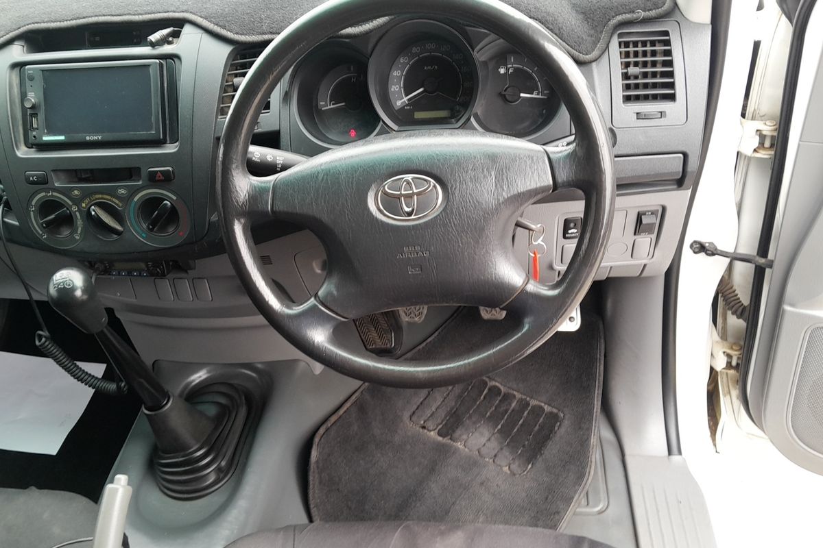 2006 Toyota Hilux WORKMATE TGN16R 06 UPGRADE REAR WHEEL DRIVE