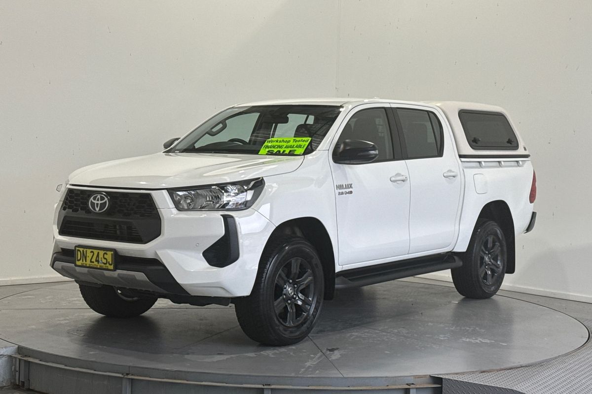 2025 Toyota Hilux SR 48V GUN126R 4X4