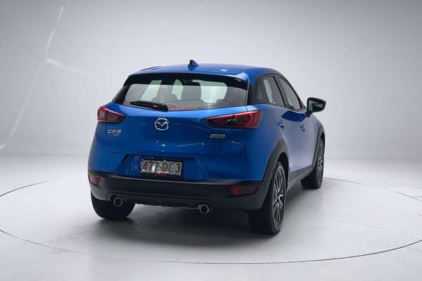 2015 Mazda CX-3 sTouring DK thumb-1