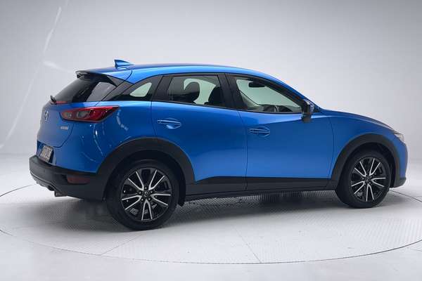 2015 Mazda CX-3 sTouring DK thumb-2