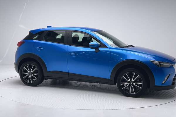 2015 Mazda CX-3 sTouring DK thumb-3