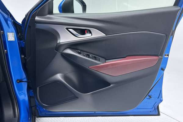 2015 Mazda CX-3 sTouring DK thumb-18