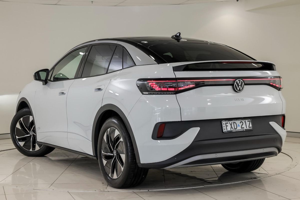 2025 Volkswagen ID.5 Pro E2