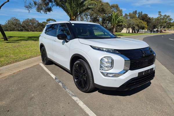2026 Mitsubishi Outlander LS ZM