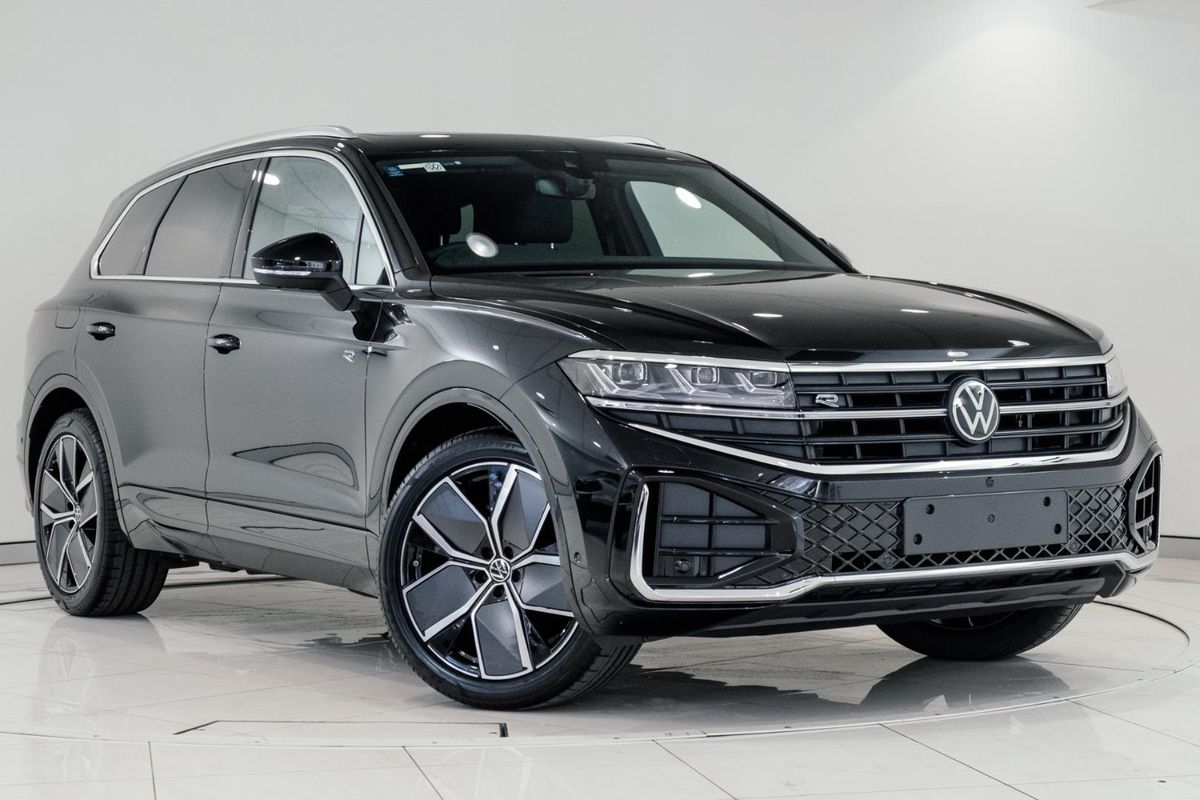 2025 Volkswagen Touareg 210TDI R-Line RC