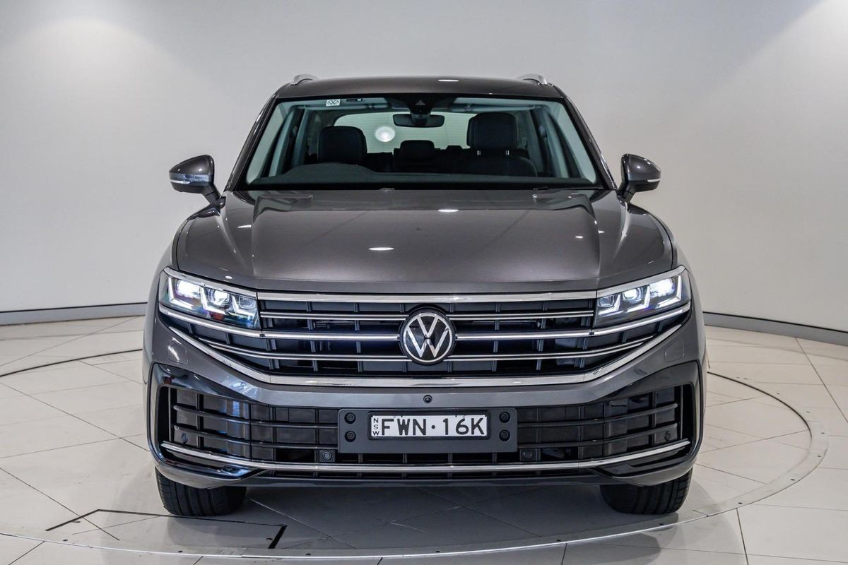 2025 Volkswagen Touareg 170TDI RC