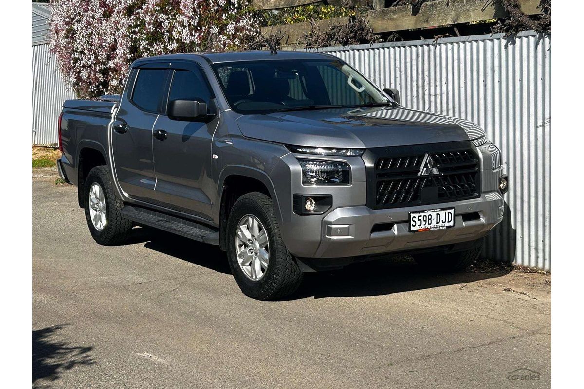 2025 Mitsubishi Triton GLX+ MV 4X4