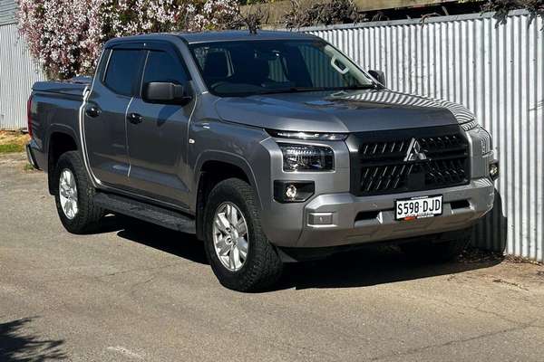 2025 Mitsubishi Triton GLX+ MV 4X4