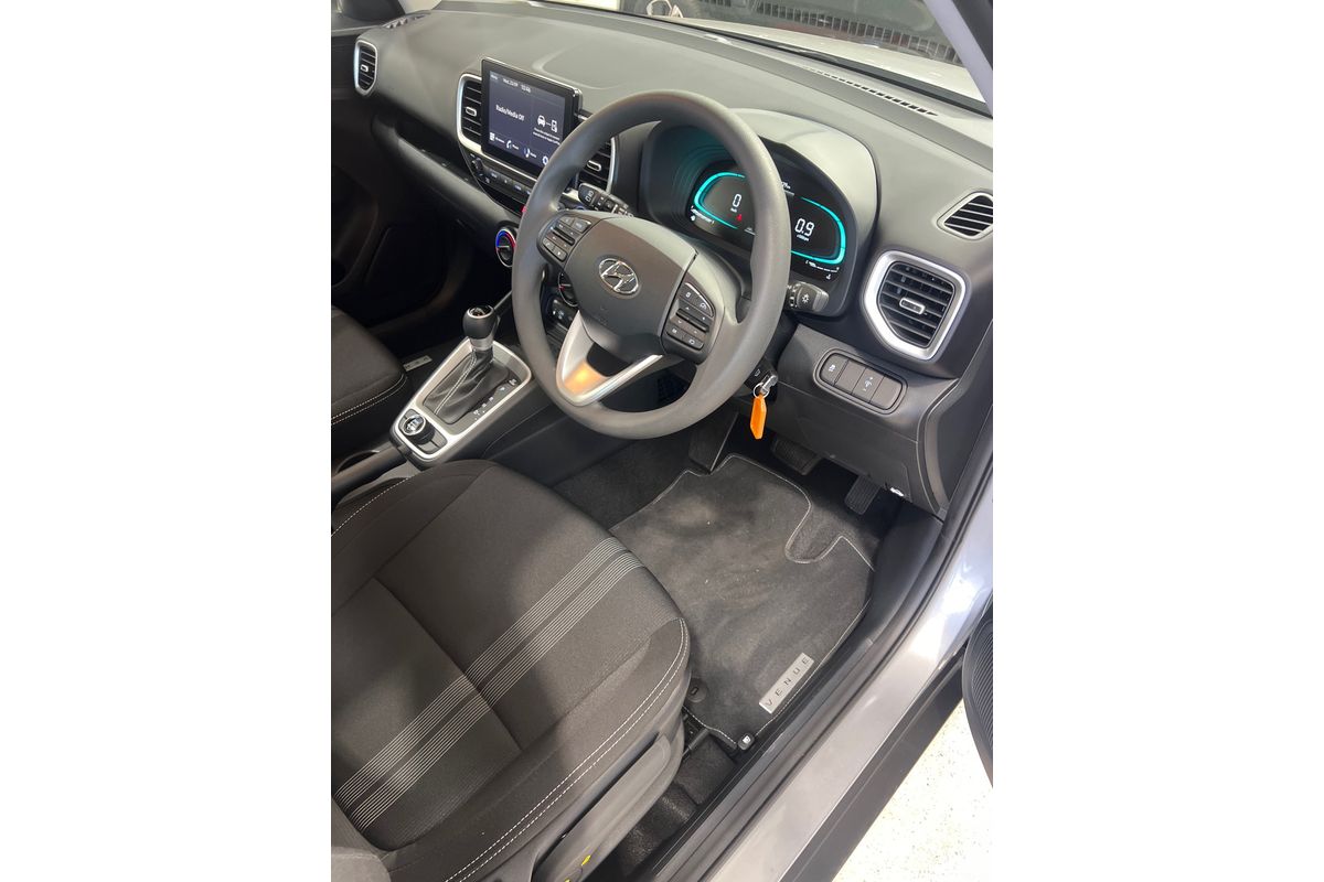2026 Hyundai Venue QX.V5 image 11