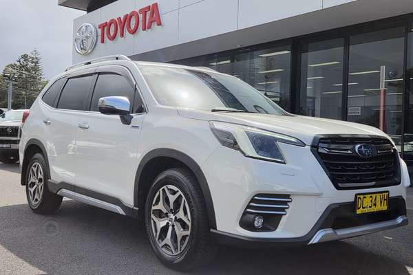 2022 Subaru Forester Hybrid L S5