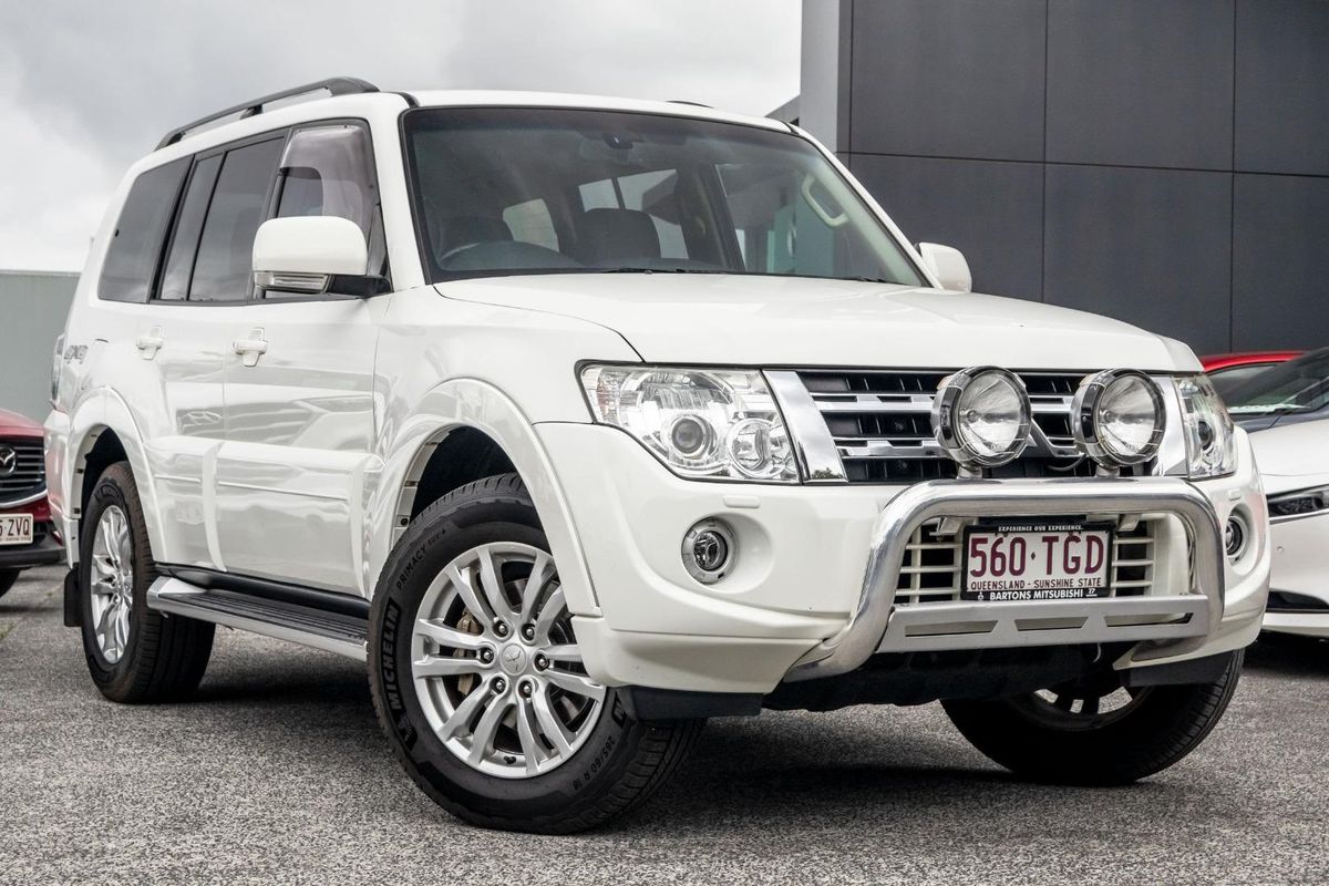 2013 Mitsubishi Pajero VR-X NW