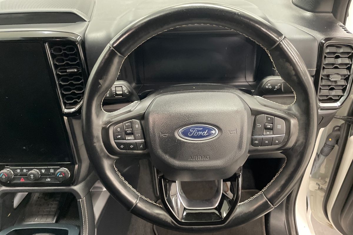 2023 Ford Everest Platinum 3.0L