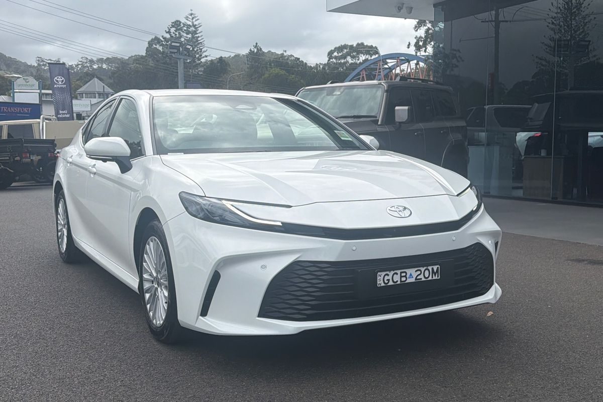 2026 Toyota Camry Ascent AXVH80R