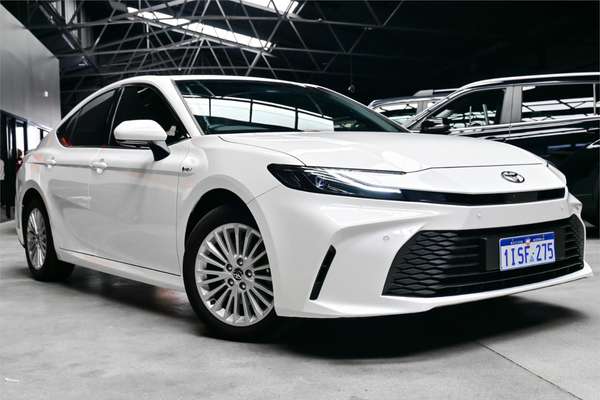 2025 Toyota Camry Ascent AXVH80R