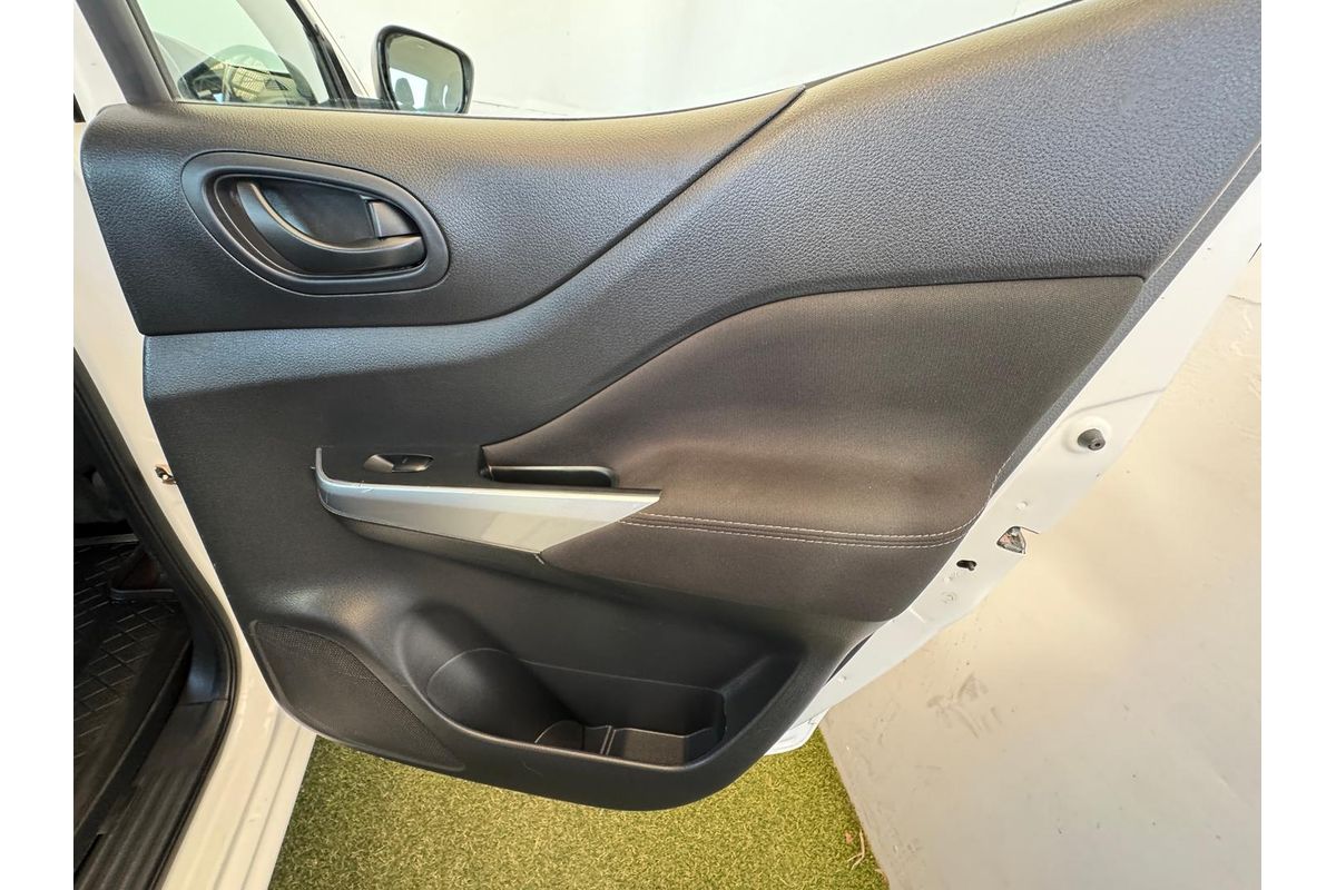 2021 Nissan Navara SL D23 4X4 image 12