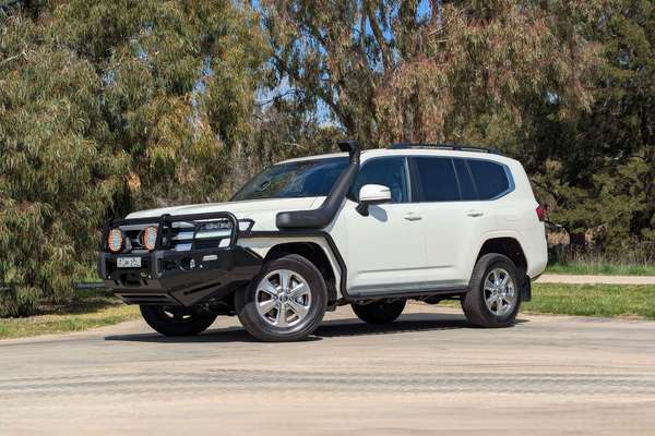 2024 Toyota Landcruiser VX FJA300R