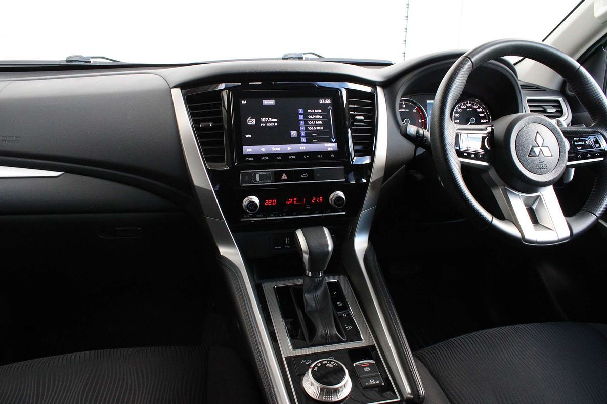2025 Mitsubishi Pajero Sport GLS QG