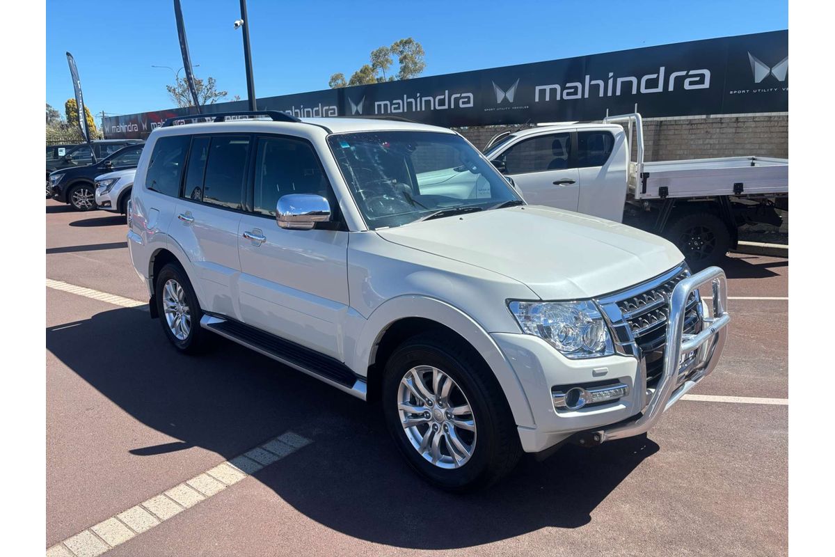 2019 Mitsubishi Pajero GLS NX