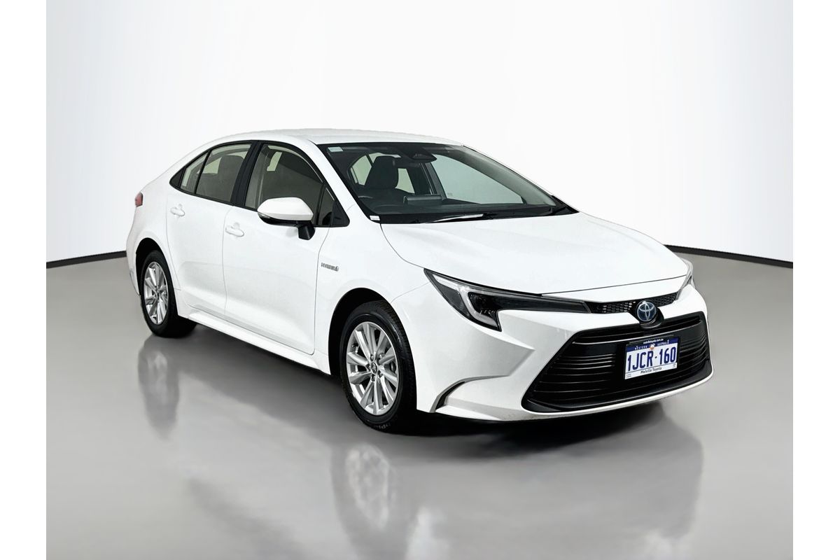 2024 Toyota Corolla Sedan 1.8L Hyb CVT Ascent Sport