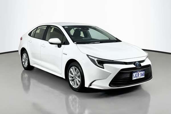 2024 Toyota Corolla Sedan 1.8L Hyb CVT Ascent Sport